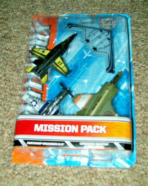 Matchbox Sky Busters Missions Pack 2011 Fa 18 B 2 F 35b Stovl