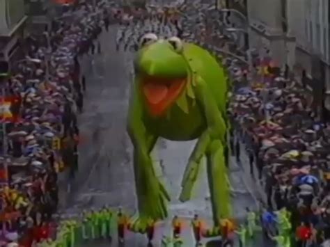 Kermit The Frog 1982 1984 Balloon Theme Macys Thanksgiving Day Parade