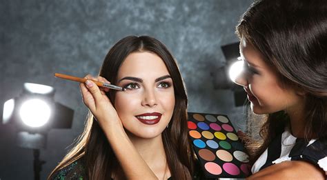 Professional Makeup Course Be A Makeup Pro In Weeks