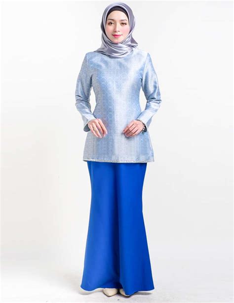 As everyone know, we always provide the best material for our beloved customer for the baju kurung modern. Baju Kurung Moden Servyna Blue - LovelySuri.com