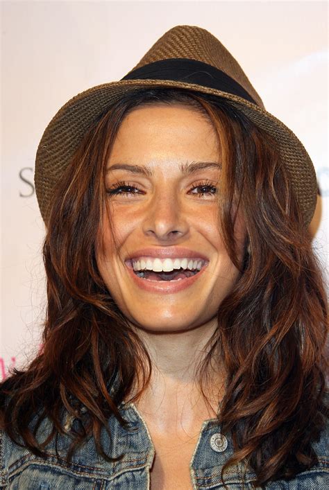 Poze Rezolutie Mare Sarah Shahi Actor Poza 120 Din 137 Cinemagiaro