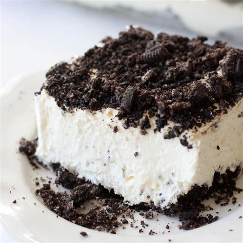 The oreo cheesecake is made of crushed oreos and mascarpone cheese that has been folded with. Oreo Dirt Cake Recipe (+VIDEO) | Lil' Luna