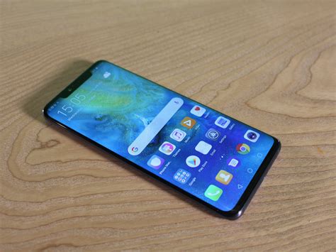The huawei mate 20 pro owns an aesthetic signature with an iconic square combining leica triple camera and one flash. Hands on with Huawei's brand new smartphone, the Mate 20 ...