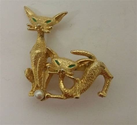 Vintage Kitty Cat Brooch Pin Gold Tone Double Kitty Cats Cat Brooch
