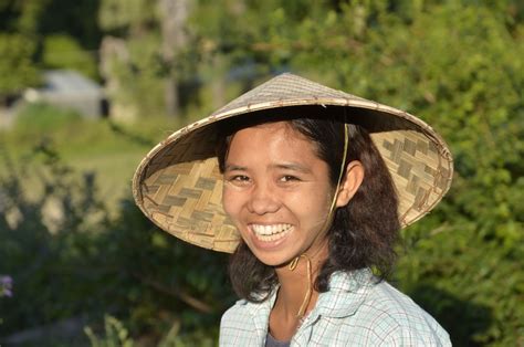 ミャンマーは何語が通じるの？覚えておきたい【ビルマ語】のワンフレーズと旅行で使う言葉集 ミャンマーの観光・旅行・歴史・生活情報を現地ライターがお伝えします！