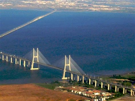 Vasco da gama is one of the most respected explorers in world history. Police find body of man who fell off Vasco da Gama Bridge ...