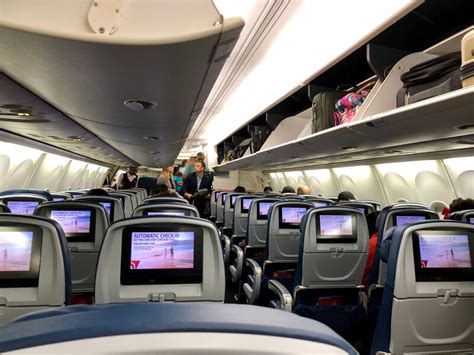 Delta Is Reducing How Far Seats Recline On Entire A320 Fleet Thrillist