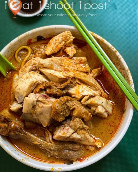 Uncle koung used to help out at a wanton mee stall before opening his own shop in geylang in 1964. Heng Kee Curry Chicken Noodles - Home | Facebook