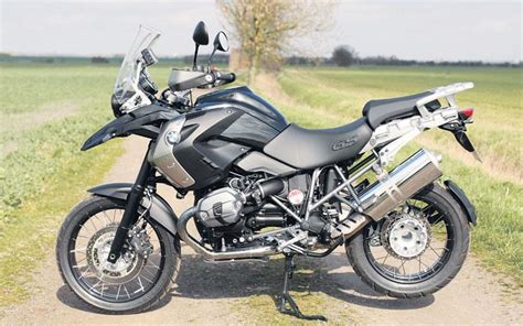 Since 1980, bmw's gs series of adventure motorcycles have been the top choice in the segment. New BMW R1200GS Triple Black first ride | MCN