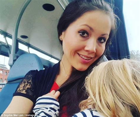 Wakefield Mum Still Breastfeeds Her Five Year Old Daughter Daily Mail