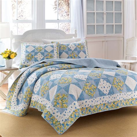 Quilts And Coverlets Laura Ashley Bedding Bedding Sets Comforter Sets