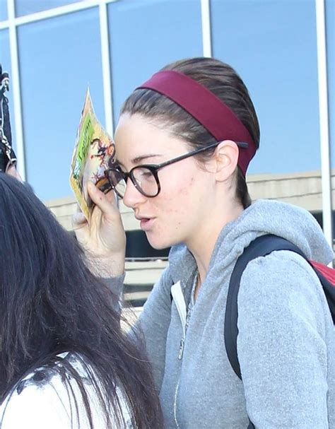 Shailene Woodley Goes Make Up Free And Reveals She Suffers From Bad