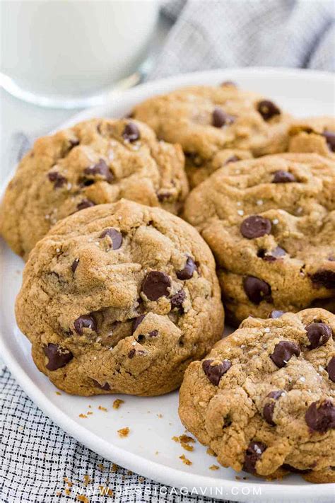 Gluten free doesn't always mean healthy. Gluten-Free Chocolate Chip Cookies - Jessica Gavin