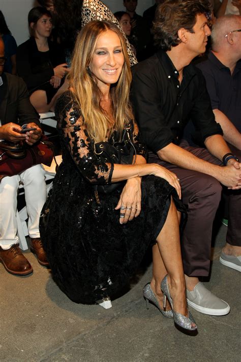 sarah jessica parker returns to hbo with ‘divorce stylecaster