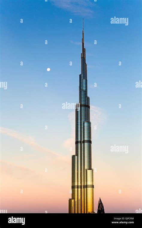 Burj Khalifa Dubai Uae The Worlds Tallest Building Completed 2010
