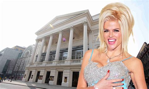Anna Nicole Smith S X Rated Opera Sex Drugs And Gold Digging Daily Mail Online