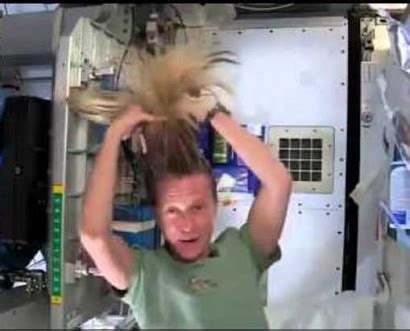 Astronaut Tips How To Wash Your Hair In Space Mamul Am News From