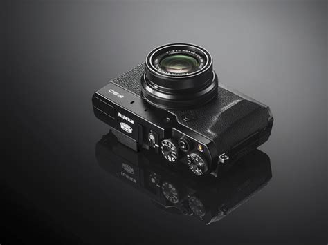 Fujifilm X30 First Look Preview