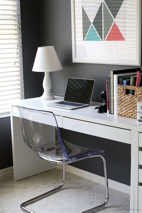 Try these different ikea desk setups to create your workspace and boost your productivity. 20 Simple And Stylish Workspace With IKEA Micke Desk ...