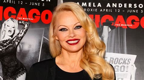 Pamela Anderson Reveals If She S Ever Watched Her Stolen Sex Tape Kvue Com