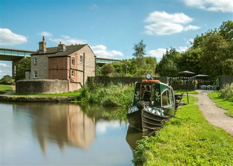 Manchester police manchester uk bridgewater canal liverpool docks rochdale old photos vintage photos salford canal boat. 15 Best Things to Do in Wigan (Greater Manchester, England ...