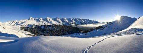La Chaîne Des Aravis Savoie Mont Blanc Savoie Et Haute Savoie Alpes