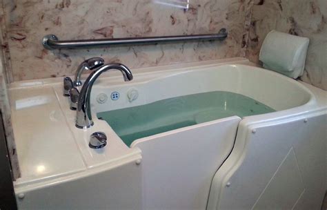 You deserve a bathtub that provides maximum relaxation, safety, and security. Boca Walk-In Tubs | Atlanta GA | Therapeutic Tubs For Seniors