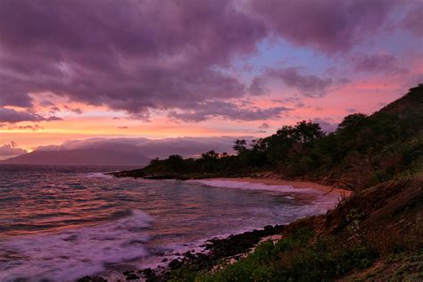 Purple Sunset Of Makena Little Beach Maui Hawaii Photograph By Pierre