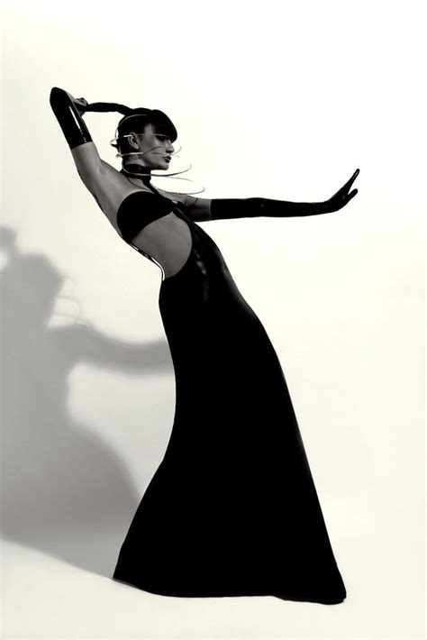 Model Sharon Tk Photographer Leon High Fashion Poses Vogue Poses Fashion