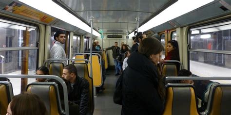 Metro De Bruselas Precios Horarios Y Líneas Kolaboo