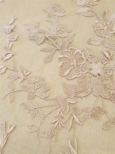 Dark Powder Nude Floral Pattern Embroidery On Tulle Fabric 3D Lace