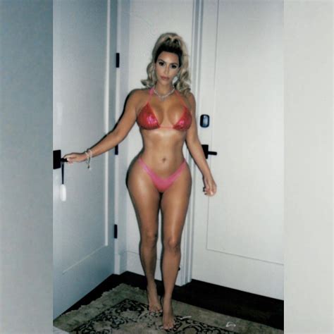 Kim Kardashian Shared Sexy Bikini 7 Pics At Halloween