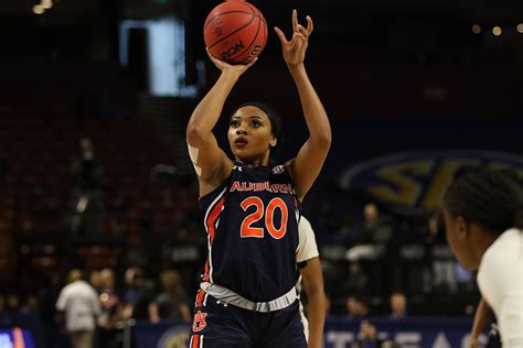 Ncaaw Unique Thompson Is Top Rebounder In The 2021 Wnba Draft Class