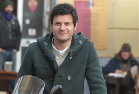 We don't have a biography for edoardo pesce. I Cesaroni 6, intervista alla new entry Edoardo Pesce | CineTivu