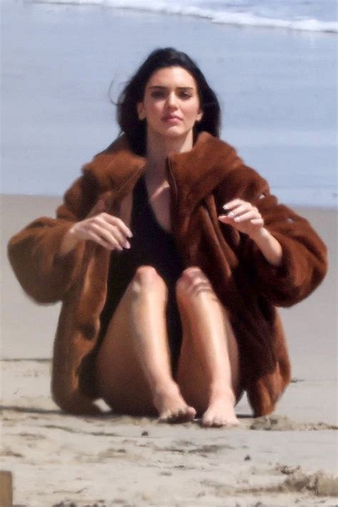 Kendall Jenner Models Her Stunning Figure During A Beach Shoot In Malibu California 030921 4