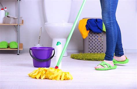 How To Clean Your Bathroom Effectively