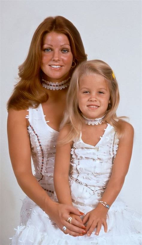Lovely Portrait Photos Of Lisa Marie Presley And Her Mother In 1974 Vintage News Daily