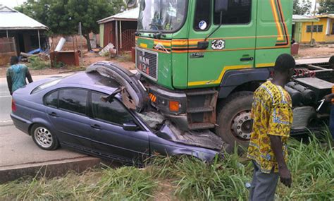 Detrimental effects of traffic on environment. Three feared dead, 15 injured in a gory accident on Accra ...
