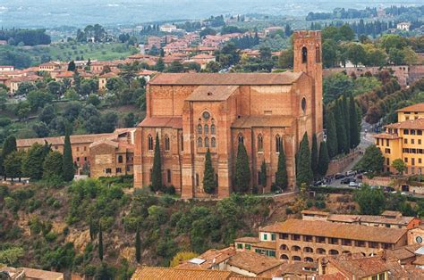 Siena St Catherine Of Siena Ongoing Eucharistic Miracle