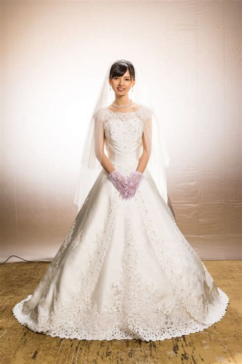 (画像2/4) 乃木坂46齋藤飛鳥が涙 純白ウェディングドレス姿披露 ...