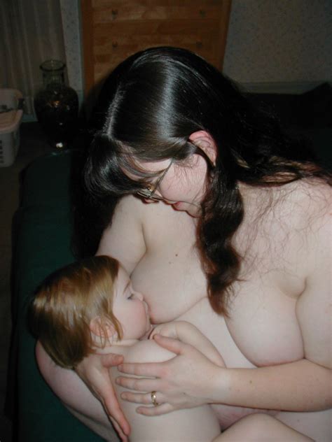 Momsbreastfeeding Naked Chubby Telegraph