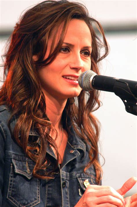 Chely Wright- country-western singer. | Country female singers, Country western singers, Country ...