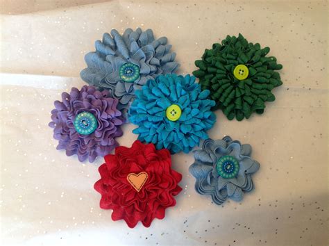Lapel Pins Made From Vintage Rick Rack And Buttons Crochet Flowers