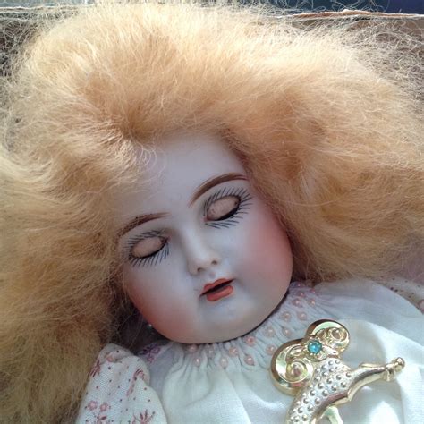 Antique Doll Collectors Weekly