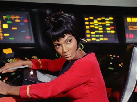 Nichelle Nichols Dead At 89 Star Trek Icon Who Played Lieutenant Uhura
