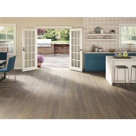 Light Mixed Gray Oak Wire Brushed Water Resistant Engineered Hardwood