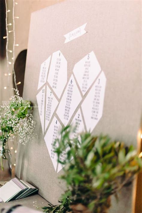 18 creative ways to display your wedding table plan weddingsonline plan de table mariage