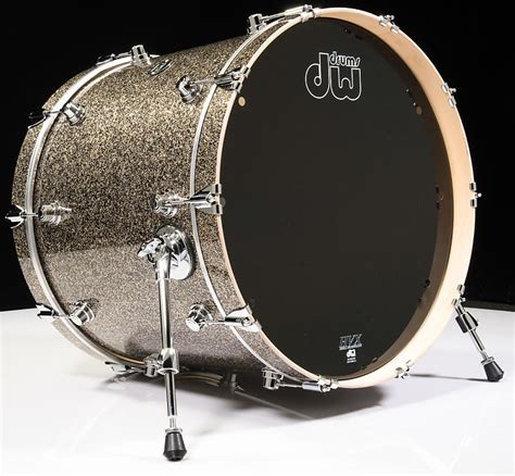 Dw Performance Series 18x22 Bass Drum Reverb