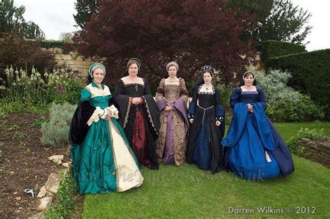 Middle Class Women Victorian Dress Women Socialite