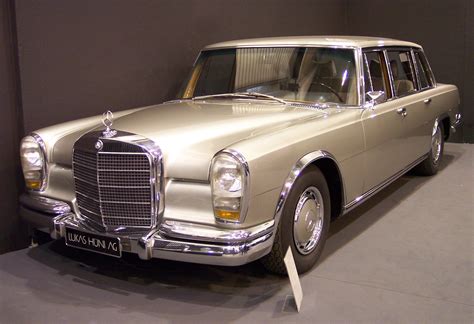 Mercedes W100